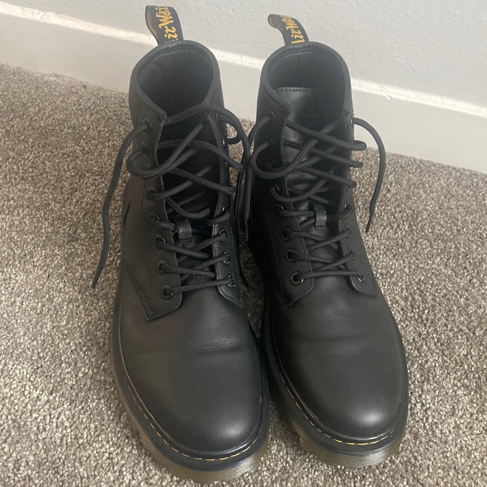 Black Dr Martens boots